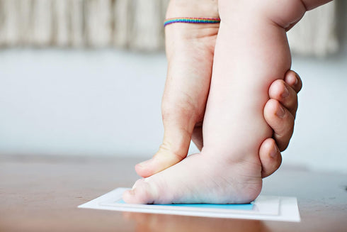 Pearhead Newborn Baby Handprint and Footprint Kit - No Mess Clean-Touch Ink Pad with Impression Cards, Baby Boy Keepsake, Perfect Keepsake for Fam...