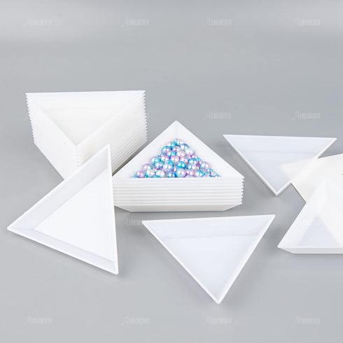 AUEAR, 120 Pack Triangle Sorting Trays Bead Sorting Storage Plates Trays Plastic Nail Art Plates for DIY Art Craft...
