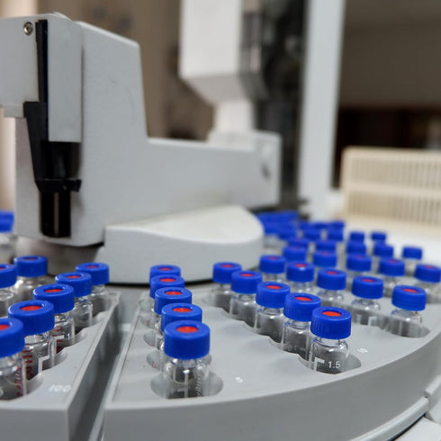 PATIKIL 2ml Autosampler Vial, 100 Pack HPLC/GC Vials 9-425 Lab Clear Vials Sample Vial Screw Cap Writing Patch Red PTFE & White Silicone Septa for...