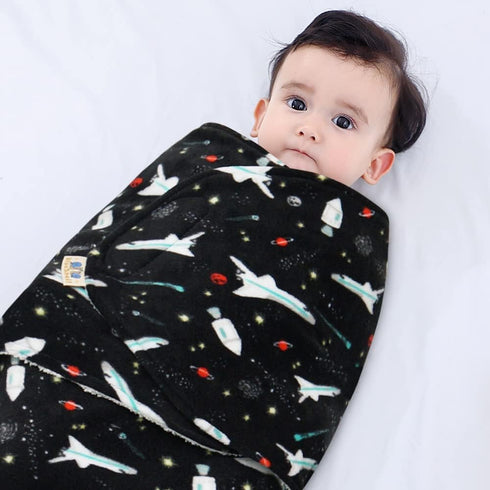 BlueSnail Baby Swaddle, Soft and Comfortable, Newborn Easy Wrap Receiving Blanket, Suitable for 0-3/3-6 Months (Black, 0-3 Months)...