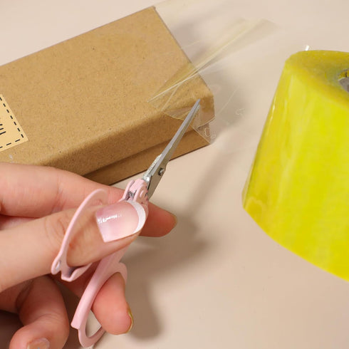 4Pcs Mini Folding Badge Reel Scissors Stainless Steel Scissors with Safety Cap Scissors Travel Scissors Mini Shear Tiny Cutter for Cutting Scrapbo...