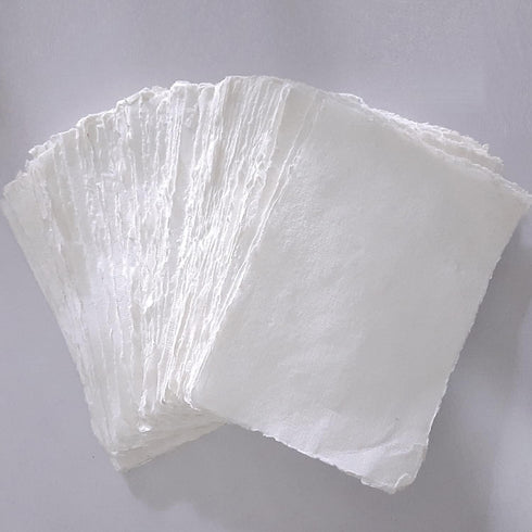 E-Tailor Handmade Cotton Deckle Edge Paper Loose Leaf Sheets for Sketch Painting Invitatons Art Work Kids 130 GSM Ivory White (HPDW-102-3x5-50-She...