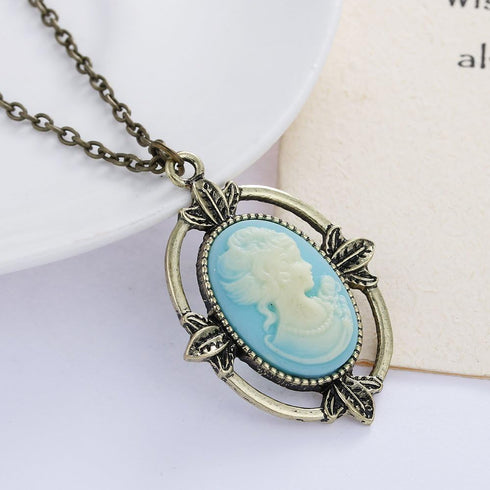 LUREME Katherine's Cameo Pendant Necklace Costume Accessory (nl005445)...