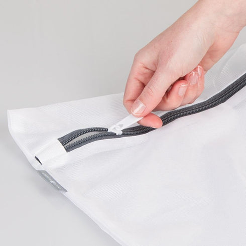 iDesign Mesh Laundry Bag Built in Zipper for Delicates, 16" x 0.5" x 20", Large...