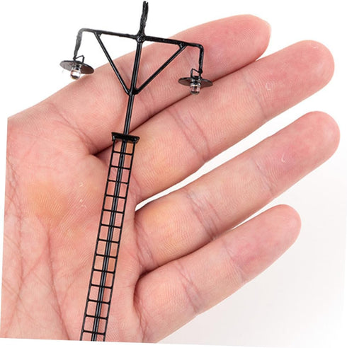 STOBOK 2pcs Train Light Model Sand Table Building Material Decorative Garden Lights Railway Train Scenery Model Miniature Street Lamp Model Railwa...