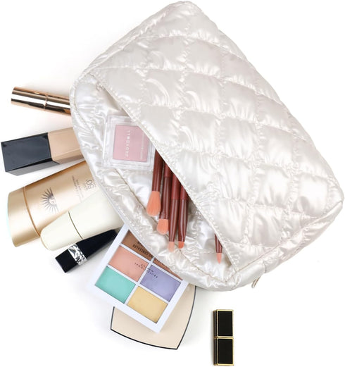 Travel Cosmetic Bag, Portable Waterproof Makeup Bag with Zipper Quilted Make Up Organizer Pouch Puffer Toiletry Bag Classy Gift for Women Daily Tr...
