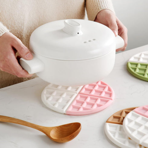 Creative Trivet for Hot Pots and Dishes, 6.3 Inch Flexible Silicone Pot Holders Hot Pads, Anti-Slip Coaster, Heat Resistant Mat Multi-Use Creative...