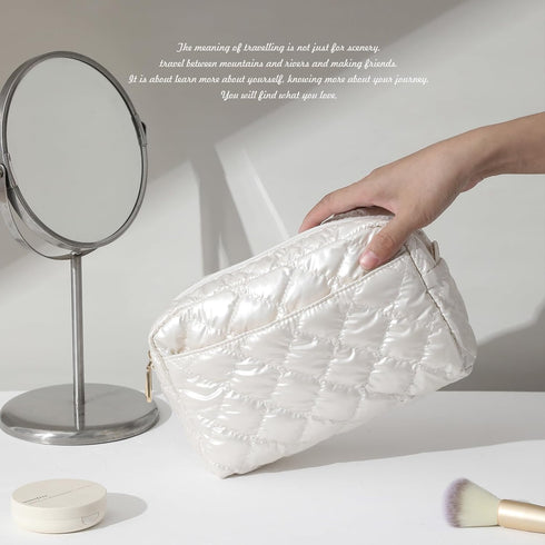 Travel Cosmetic Bag, Portable Waterproof Makeup Bag with Zipper Quilted Make Up Organizer Pouch Puffer Toiletry Bag Classy Gift for Women Daily Tr...
