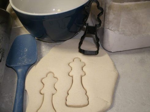 QUEEN CHESS BOARD GAME PIECE CHECKERBOARD COOKIE CUTTER MADE IN USA PR2488...