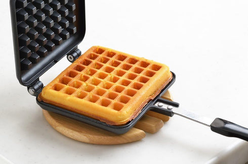Yoshikawa SJ2275 Waffle Maker, Single, Fluorine Treatment, For Gas Stoves, Black, 13.6 x 5.6 x 1.3 inches (34.5 x 14.3 x 3.2 cm)...