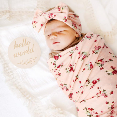 DRESHOW BQUBO Baby Girl Newborn Floral Receiving Blankets with Bow Hat Headband Wooden Birth Announcement Card Set Newborn Baby Swaddling Hats Sle...