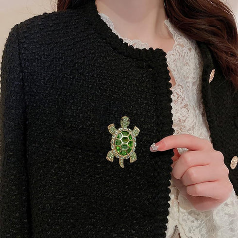 Cute Turtle Brooch Pin Crystal Rhinestones Green Marine Animals Lovely Lapel Pin Dress Accessories Boutonniere Corsage for Hat Bag Gold Tone Great...