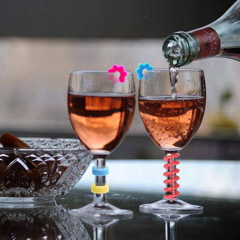 Jolbndcv 30 Pcs Silicone Drink Markers Wine Glass Charms Markers Drink Markers for Champagne Flutes Cocktails Martinis Wine Glass 3 Shape...