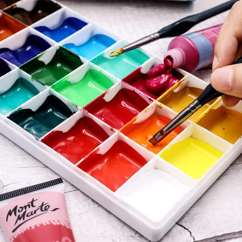 Mont Marte Signature Detail Brush Collection, 15 Piece, Taklon Bristles, Suitable for Acrylic, Oil, Watercolor and Gouache Paints, Includes Storag...