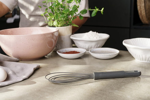 Zyliss Flat Whisk, Sustainable Wheatstraw/Nylon, Cooking Whisk forr Cooking and Serving with Heat Resistant Silicone Head, Beluga Grey, 11.9" x 2....