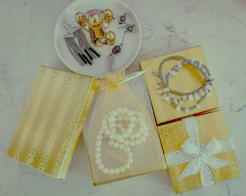 RJ Displays 6 Pack Gold Foil Paper Cotton Filled Lidded Jewelry Gift Box Necklace, Belt Buckle, Pendant, Brooch, Bracelet, Bangle, anklet Size- 7"...