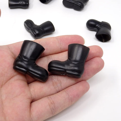 Honbay 6 Pairs Mini Santa Claus Shoes Boots Christmas Mini Shoes Model for Crafts Christmas Dollhouse Decorations...