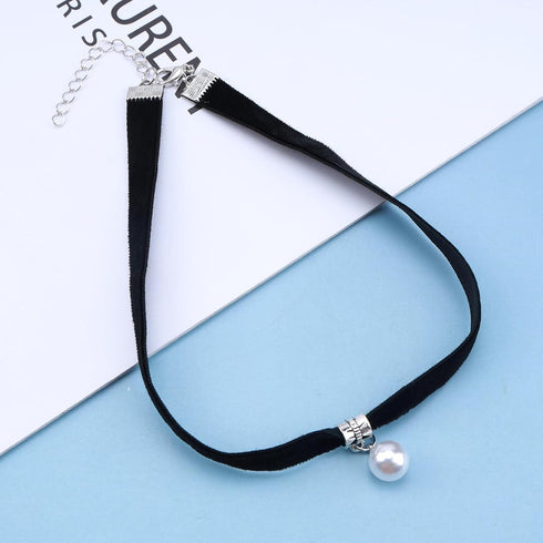 Boho Pearl Velvet Choker Necklace Short Pearl Pendant Necklace Vintage Plain Black Necklace Gothic Velvet Ribbon Collar Necklace Chain Jewelry for...