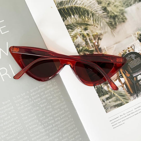 Women Cat Eye Sunglasses,Vintage Goggles Plastic Frame Sunglasses Cat Eye Mod Style Style Retro Sunglasses...