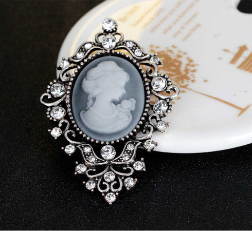 Vintage Princess Frame Crystal Cameo Brooches Pins Set for Women (a)...