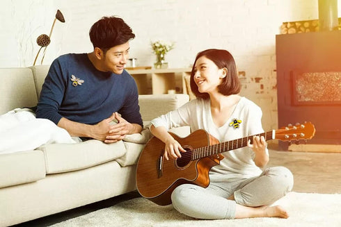 Honbay 5PCS Fashion Cute Gold Tone Enamel Honey Bee Brooch with Rhinestones for Collar, Dress, Sweater, Scarf, Shawl Decoration...