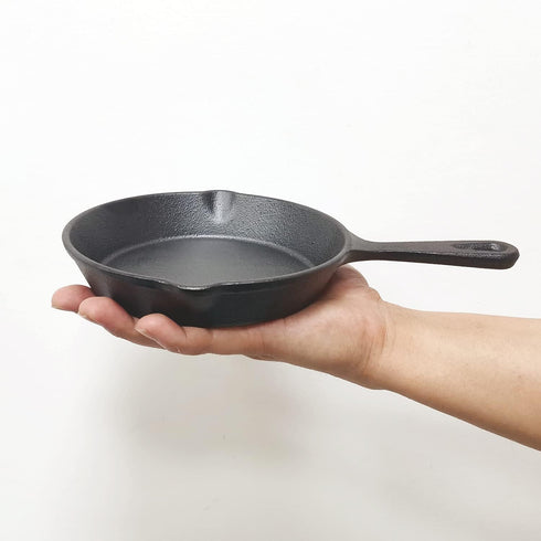 6 Inch Cast Iron Skillet, Frying Pan with Drip-Spouts, Pre-seasoned Oven Safe Cookware, Camping Indoor and Outdoor Cooking, Grill Safe, Restaurant...