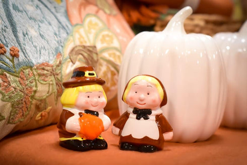 Holiday Salt and Pepper Shakers, Pilgrim Couple Holiday Ceramic Set, Holiday Decor, Barclay’s Buys...