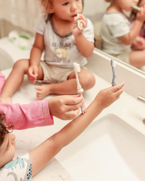 ROARex® All-Natural Eco Friendly Kids Toothbrush Made from Plants - Giraffe 4-36m - Baby to Toddler - Rose/Mint - 4pk | 1% for The Planet Product...