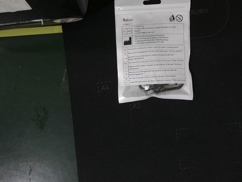 4Pcs Small Keychain Clip Metal Keychain Hooks Black Key Ring Clips for Car Keys Purse Heavy Duty Keychain Holder for Purse Charm Hook Keyring with...