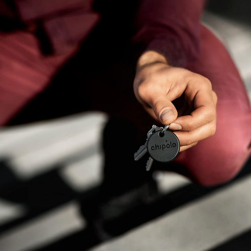 Chipolo ONE Spot (2021) - Key Finder, Bluetooth Tracker for Keys, Bag - Works with The Apple Find My app (only for iOS) (Almost Black)...