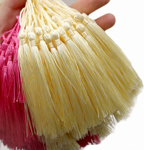 MSCFTFB 120 Pieces 5inch Silk Floss Tassels with Hang Loops Mini Tassels Mala Tassel Kits for Bookmarks Earring Dreamcatcher Jewerly Making Belt C...