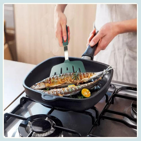 Silicone Fish Spatula Turner Wide Slotted Pancake Spatulas for Nonstick Cookware Pans Omelette Egg Spatula 600°F Heat-Resistant (Green)...