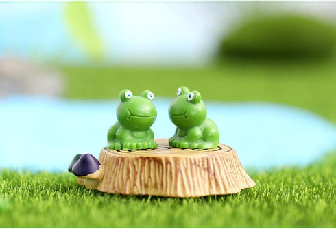 (40PCS) 20 Pcs Mini Cow 20 Pcs Mini Green Frog Mini Garden Decor Figurines Mini Resin Cow Miniature Animals Figurines Fairy Garden Miniature Moss ...