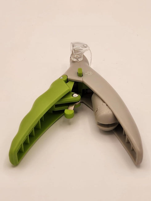 Illimunated LED Pet Nail Clipper with Claws Trapper, Green, Grey...