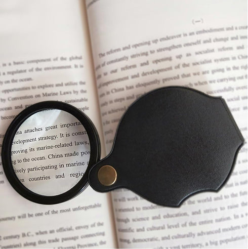 6X Mini Pocket Magnifying Glass Folding Pocket Magnifier Loupe with Rotating Protective Holster Leather Pouch for Reading,Science Class,Hobby (Bla...