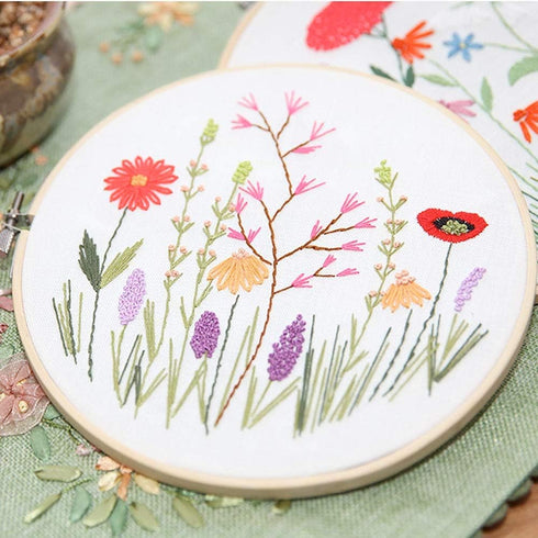 HaiMay 3 Sets Embroidery Starter Kit with Pattern and Instructions, Cross Stitch Kit Include 3 Embroidery Clothes with Floral Pattern, 3 Bamboo Em...