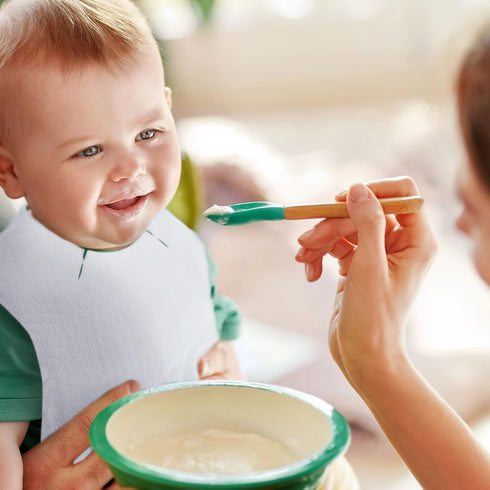 Convenient Disposable Pocket Bibs (Pack of 12) - Perfect for BLW, Restaurants, Traveling, Vacation and On-The-Go Feeding, Mess-Free Mealtimes, Tra...