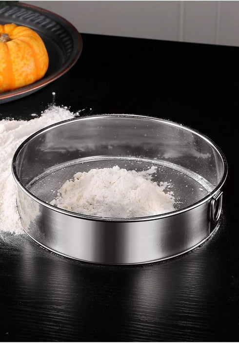 Falytemow Flour Sifter Round Flour Sieve Strainer with 40 Mesh Premium Rustproof Stainless Steel Fine Mesh for Baking 7.87 inch x 1.97 inch...