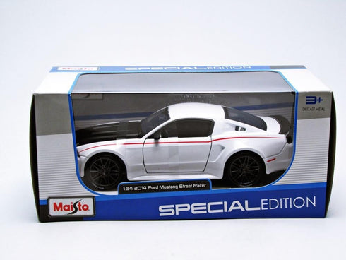 Maisto 2014 Ford Mustang Street Racer White 1/24 Model Car...