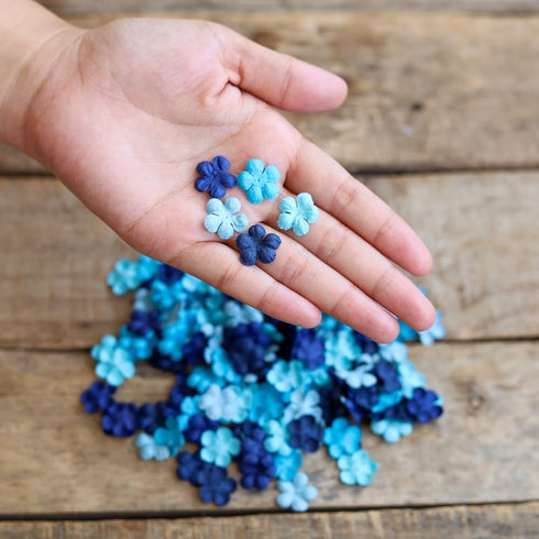 200 Pcs Handmade Mulberry Paper Stephania Venosa Flowers Petals 15x15 mm Scrapbooking Wedding DIY Craft Supplies Card Artificial Flowers (Blue Ton...