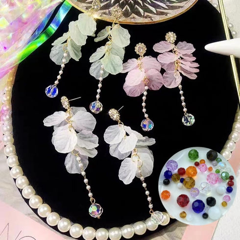 200pcs 6mm Round Crystal Glass Beads Round Faceted Beads Spacer Beads for Jewelry Making Bracelet Earring Necklace Wind Chimes Suncatchers DIY Cra...