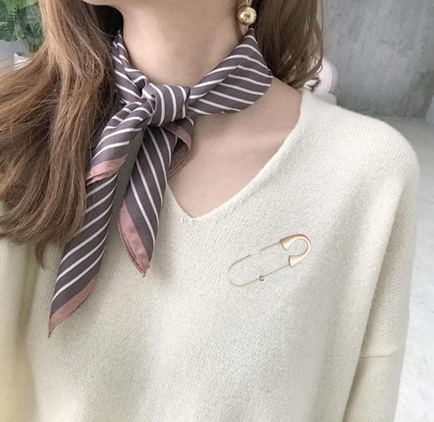 Cardigan Sweater Pin Lapel Brooch Pin Simple Trendy Big Pin Clips Safety Pins Dress Shirt Scarf Buckle Clips for Women...