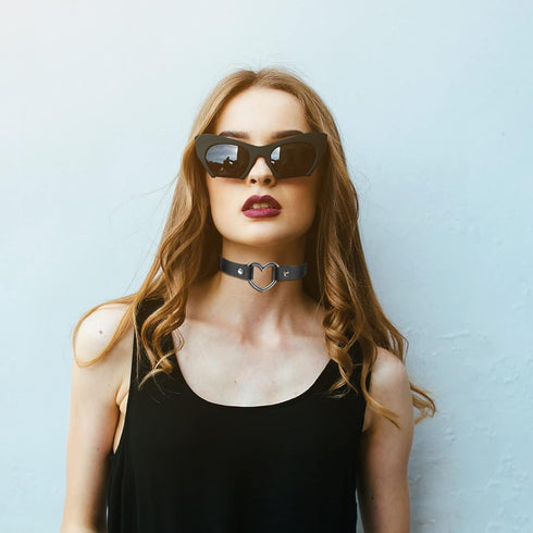 Gothic Heart Choker Necklace for Women, Adjustable Punk Collar Neckband Necklace Halloween Jewelry Gifts...