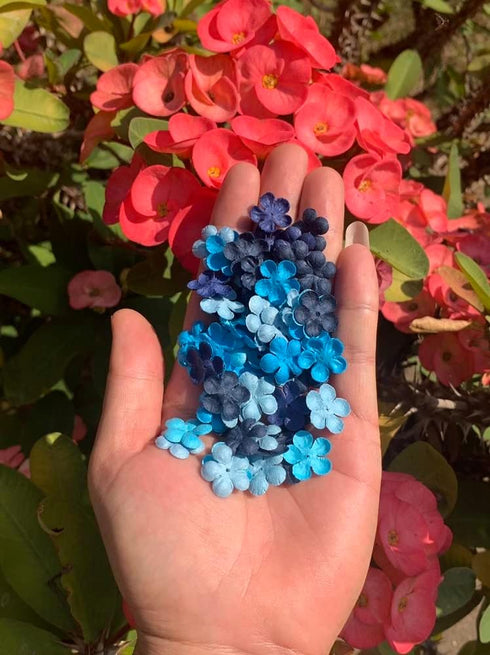 200 Pcs Handmade Mulberry Paper Stephania Venosa Flowers Petals 15x15 mm Scrapbooking Wedding DIY Craft Supplies Card Artificial Flowers (Blue Ton...