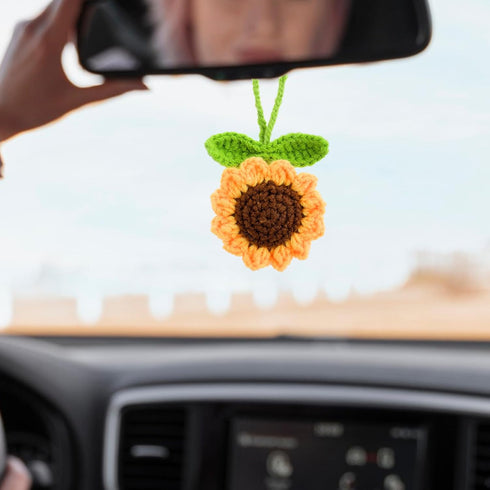 Handmade Sunflower Car Rear View Mirror Hanging Accessories Ornaments Cute Women's Car Interior Decorations Automotive Interior Aesthetic Gifts...
