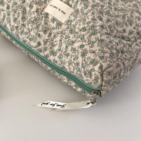 Makeup Bag Cotton Travel Cosmetic Bag Cute Pouch Toiletry Bag Quilted Floral Organizer Bag Large Capacity Coquette Aesthetic Portable Storage Zipp...