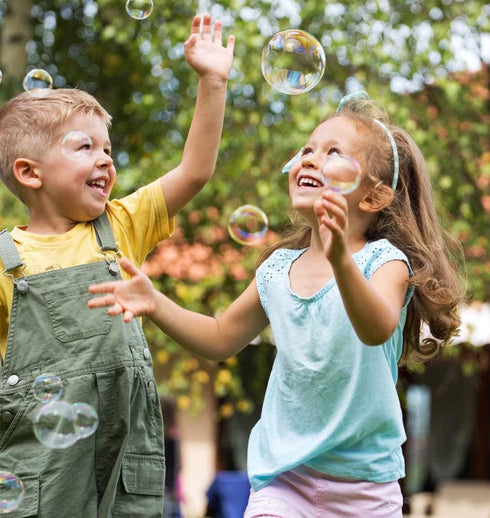 Peppa Pig Bubble Blowing Machine for Kids and Toddlers, Bubble Maker for Outdoor and Party Play, Bubble Toy for Ages 3+...