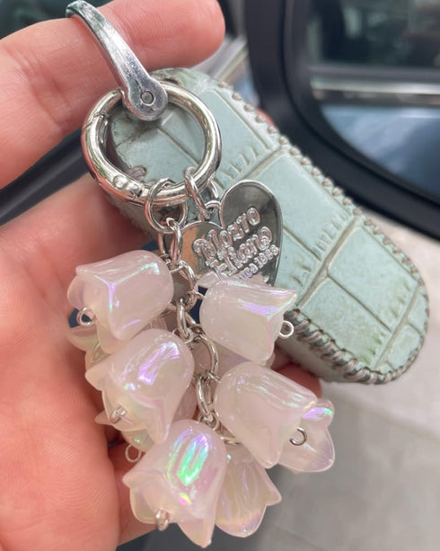 Backpack Keychains Charms For Girls, Car Key Chain Lily of the valley Simulated Resin Glow in the Dark Key ring Keychains (white)...