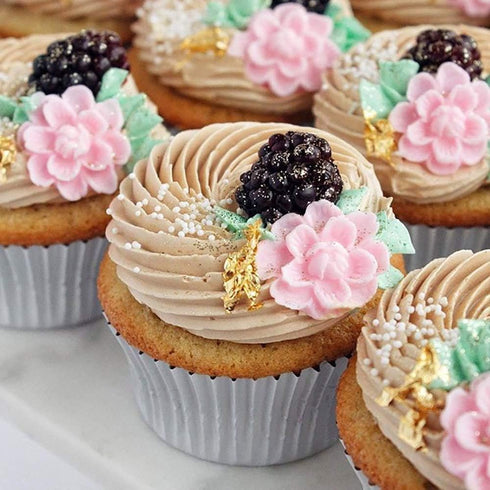 Gifbera Silver Foil Jumbo Cupcake Liners Metallic Muffin Baking Cups, 160-Count...