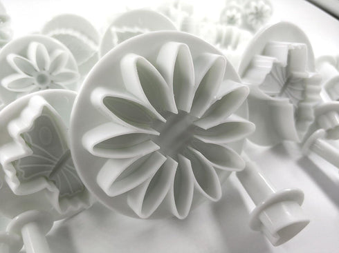Daycount 33 Pcs Fondant Tools, Fondant Cake Mould, Ejector Stamp Modeling Cookie Plunger Cutter Sugarcraft Flower Leaf Butterfly Heart Shape Decor...